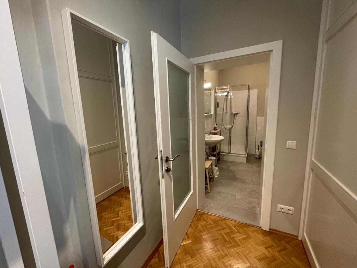 White Flat By Grazrentals With Cool Location & Free Parking Dış mekan fotoğraf