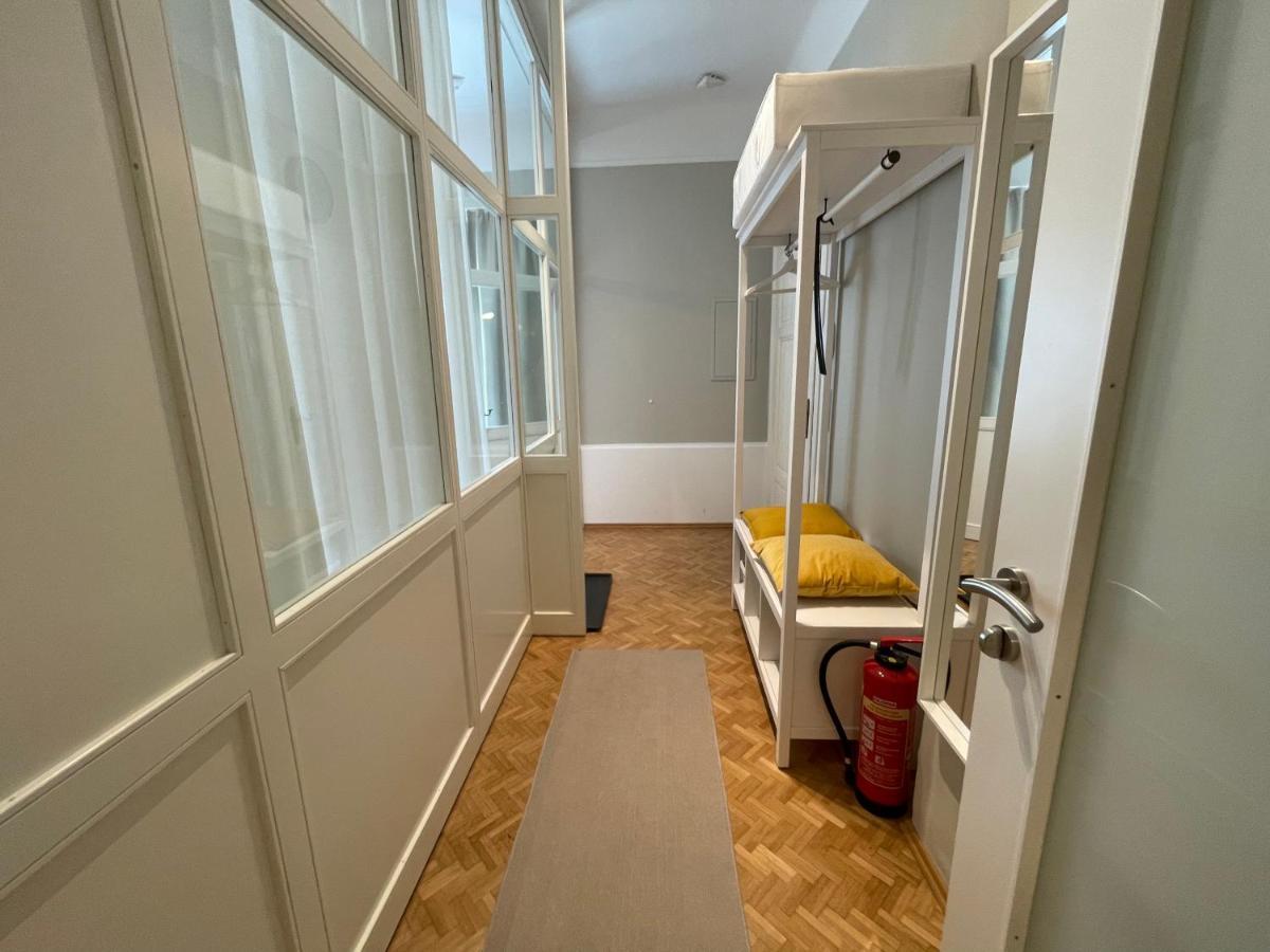 White Flat By Grazrentals With Cool Location & Free Parking Dış mekan fotoğraf