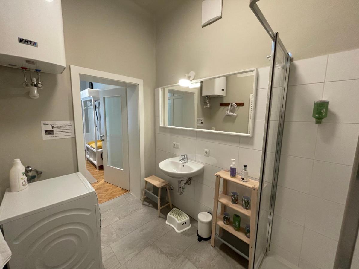 White Flat By Grazrentals With Cool Location & Free Parking Dış mekan fotoğraf